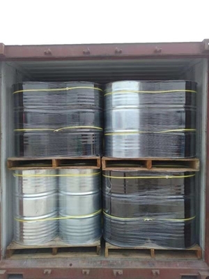 188.000kg Pakket Bruto Gewicht Nafthenische basis olie Gietpunt depressant voor chemische