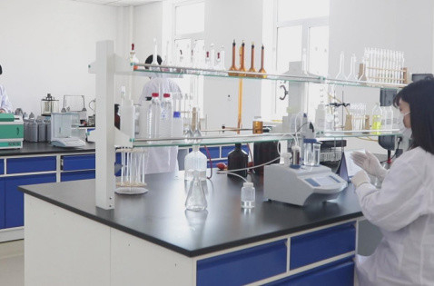 Synthetische basisolie Alkyleerde naftaline voor temperatuurketen olie in 170 kg/vat